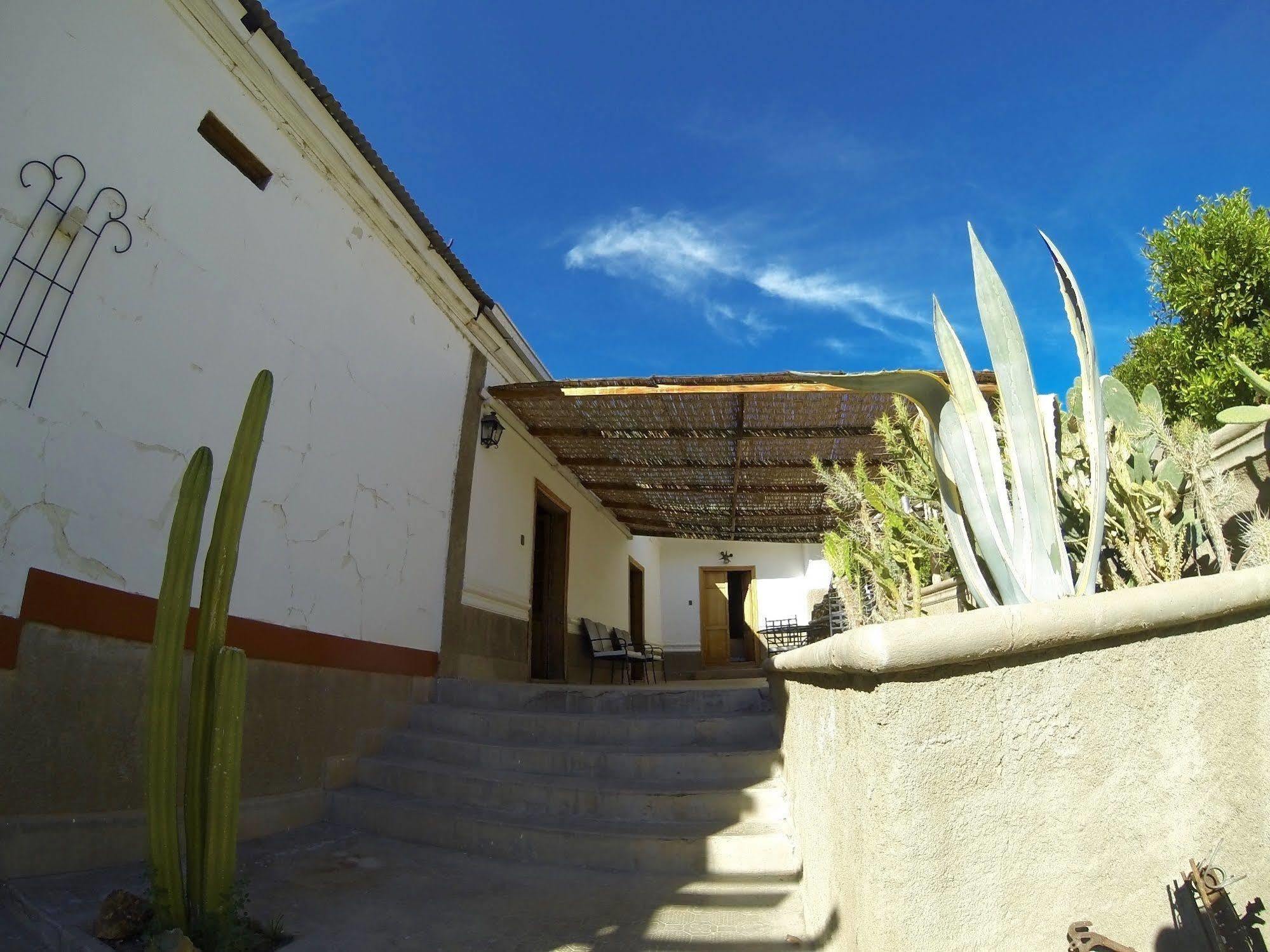 Hotel El Milagro Pisco Elqui Exterior photo